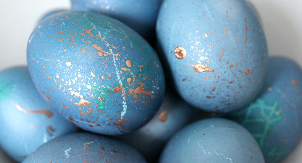 Kananmunien värjäys / Siniset munat / Pääsiäinen